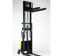 Selvskubbende stabler med el-løft  - 1000 kg - Løftehøjde 3300 mm