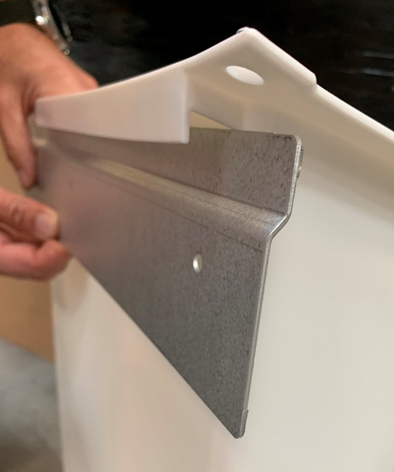 Vægophæng til 30 + 60 liter plast affaldsbeholder