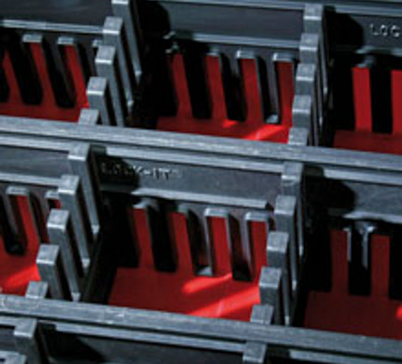 Kort plast skillevæg 750 x 180H mm til pallerammer 1200 x 800 mm - Lock-it®